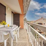 2 Bedroom Gorgeous In Kožino