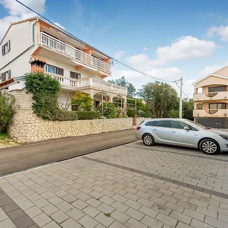 2 Bedroom Amazing In Apartman *