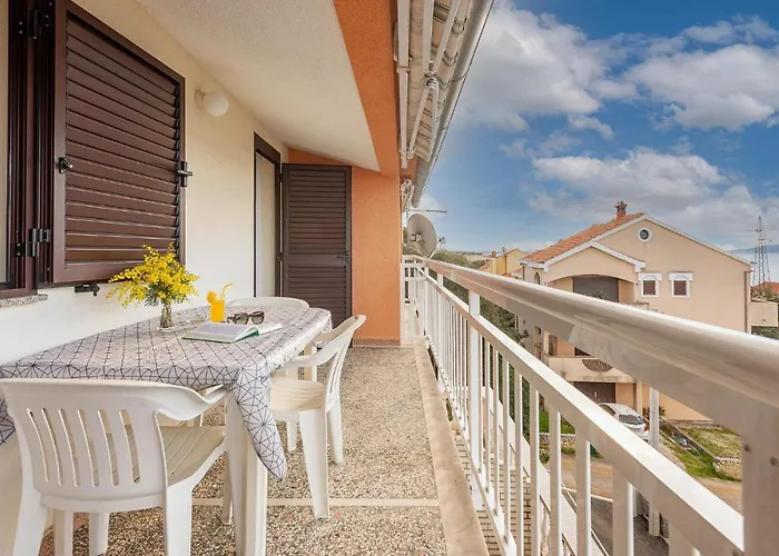 2 Bedroom Gorgeous In Kožino