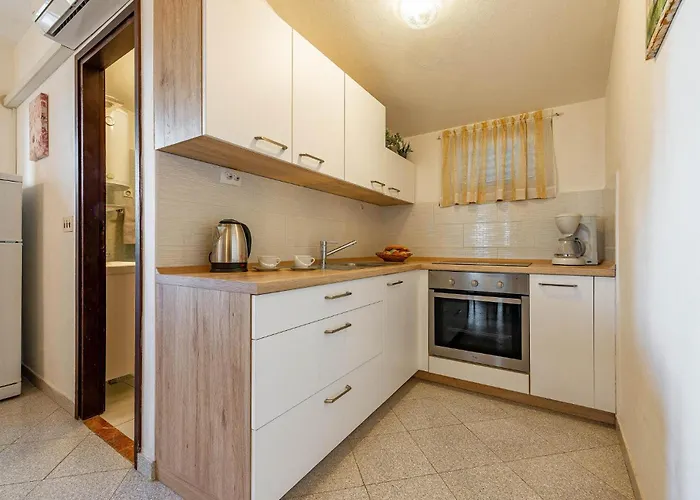 2 Bedroom Gorgeous In